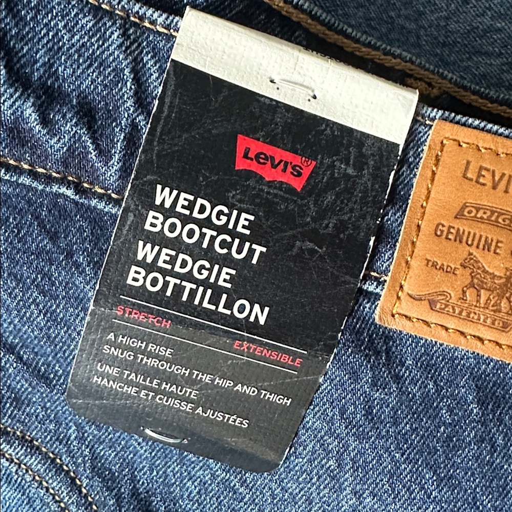 Levi’s Wedgie Bootcut Western Jeans - Picture 6 of 15
